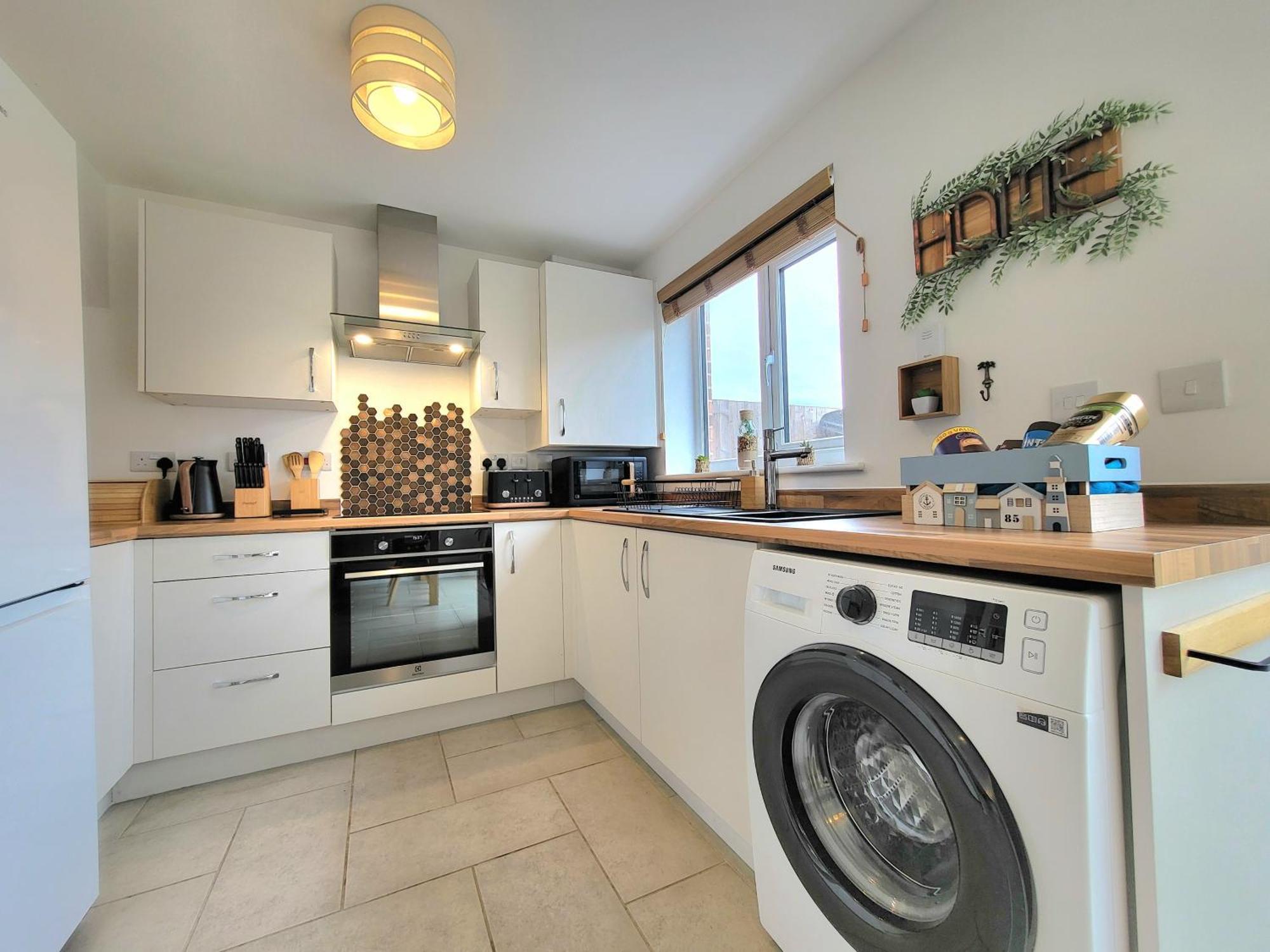Seaside Beach Themed Home With Garden And Driveway ลิธึม เซนต์ แอนน์ส ภายนอก รูปภาพ